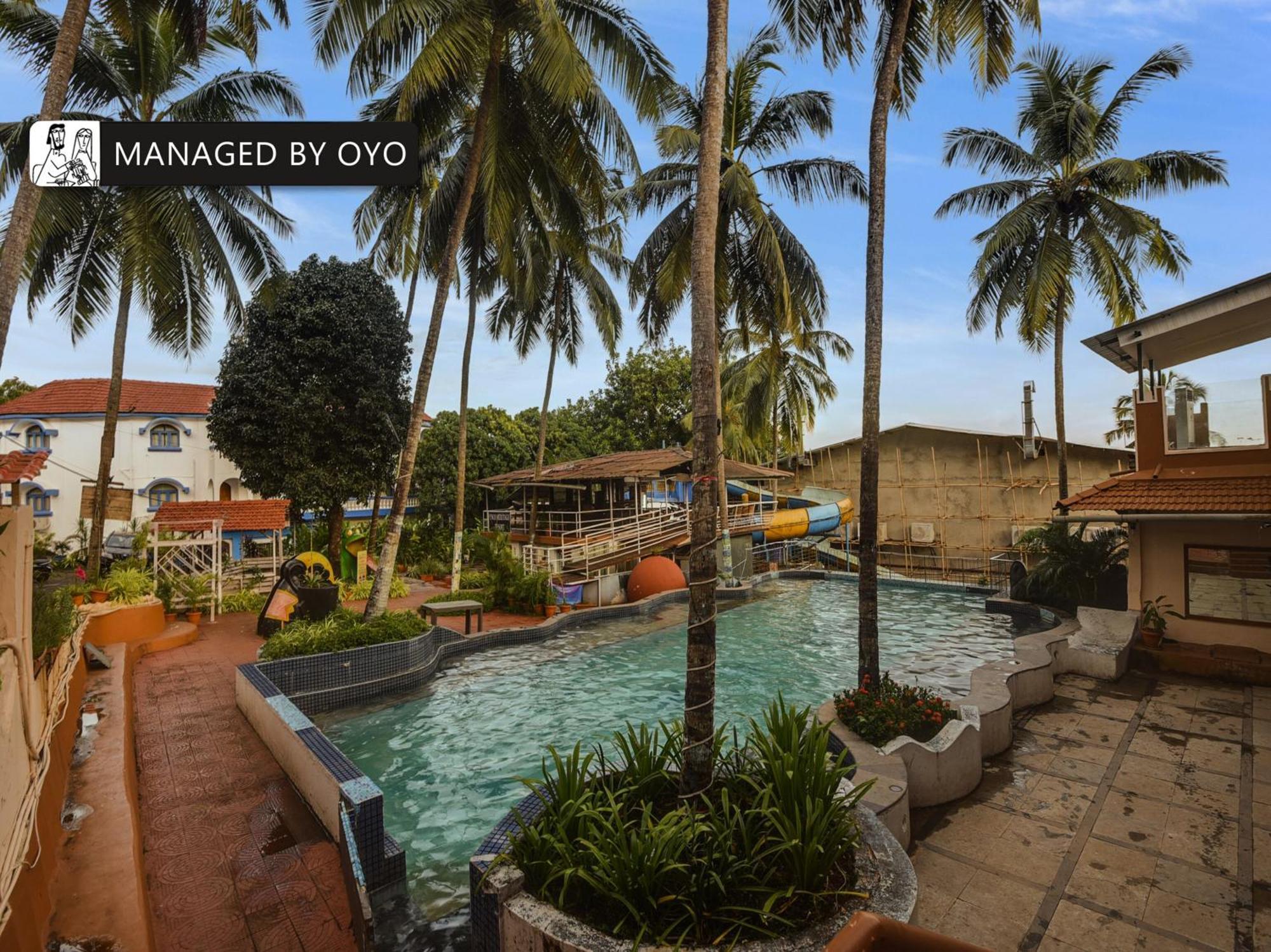Arpora Baga Hotel Exterior photo